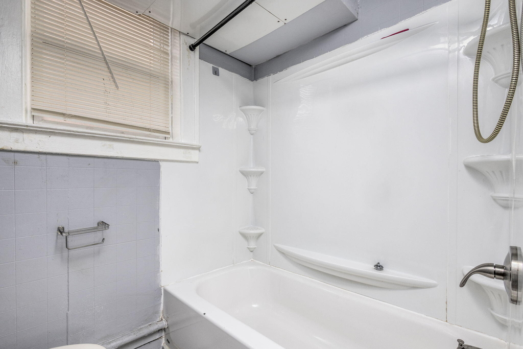 6225 Middlesex Street - Photo 2
