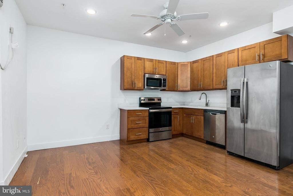 1639 Poplar Street - Photo 3