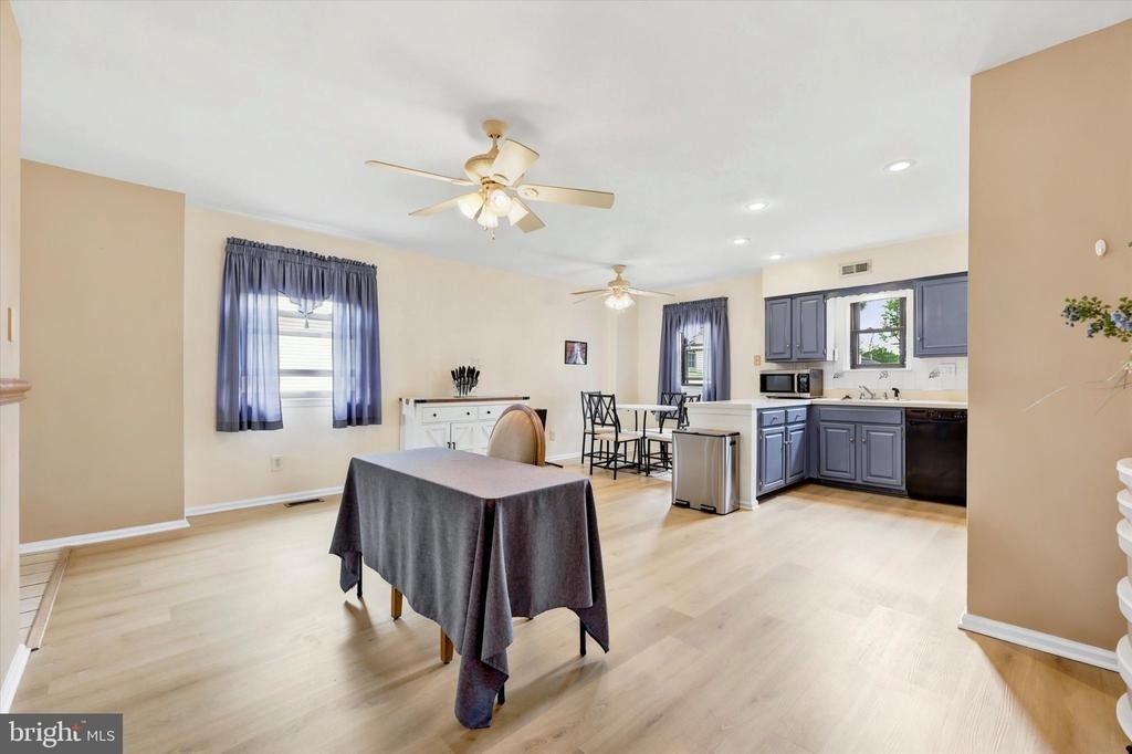 704 Keely Street - Photo 2