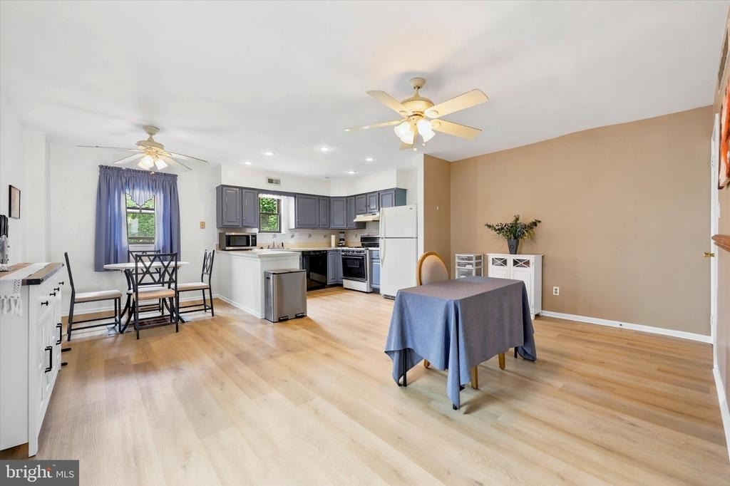 704 Keely Street - Photo 4