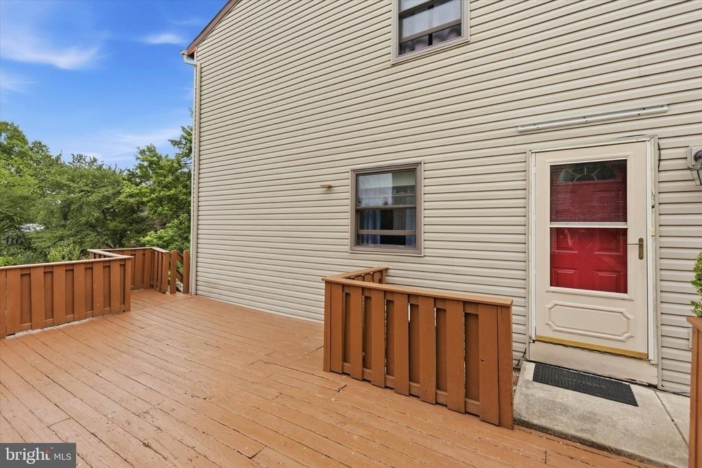 704 Keely Street - Photo 10