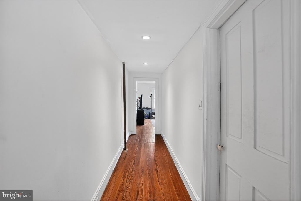 1919 Spruce Street - Photo 2