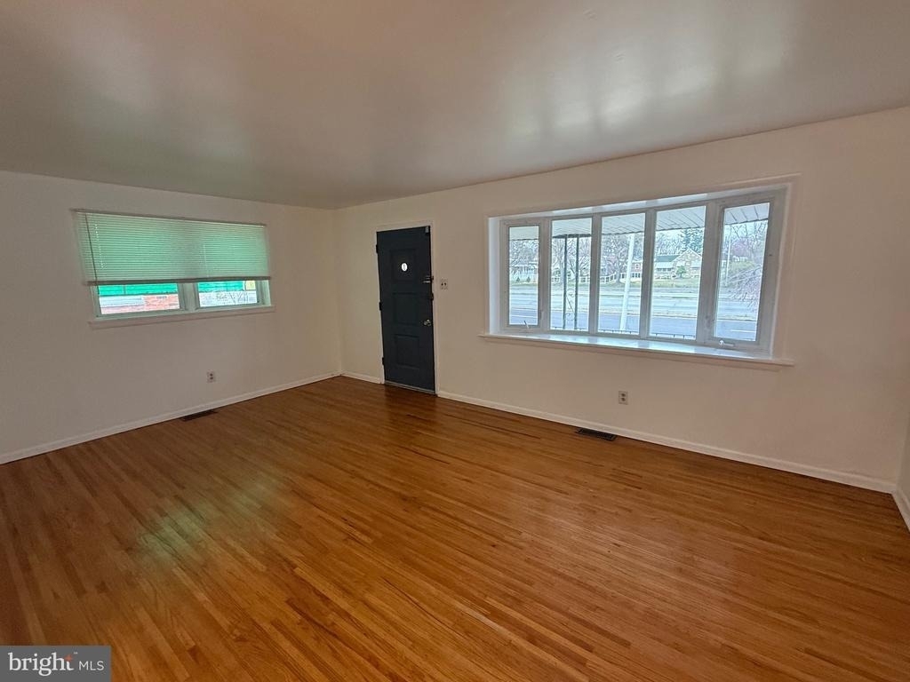 8835 E Roosevelt Boulevard - Photo 4
