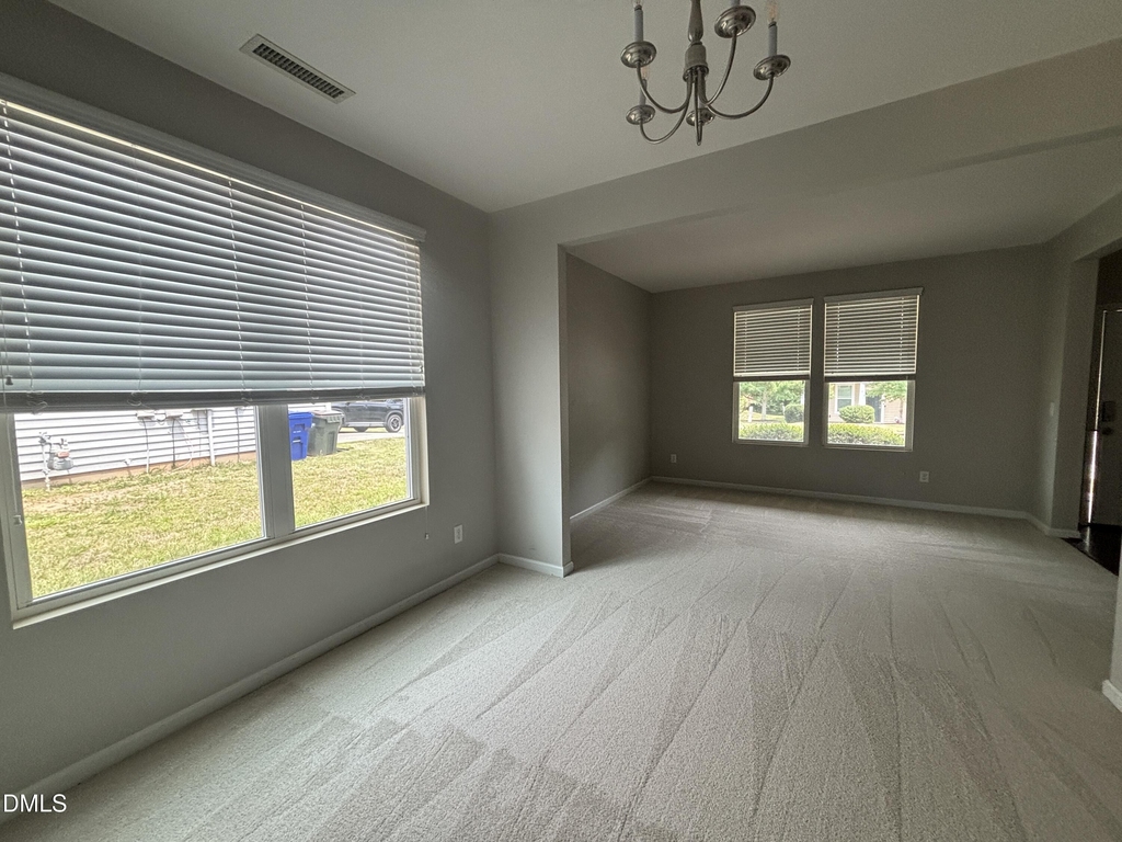 4 White Spruce Court - Photo 2
