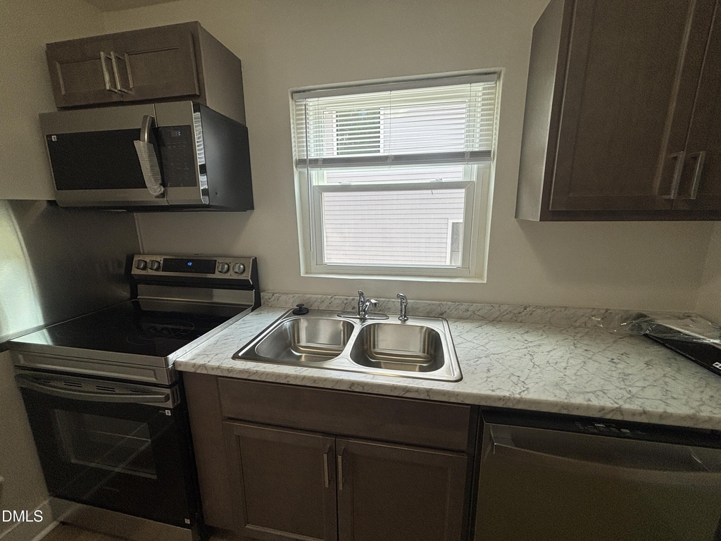 1111 South Street - Photo 23