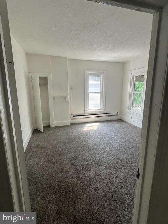 538 Chestnut Street - Photo 3