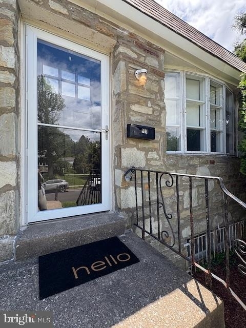 587 Wanamaker Road - Photo 2