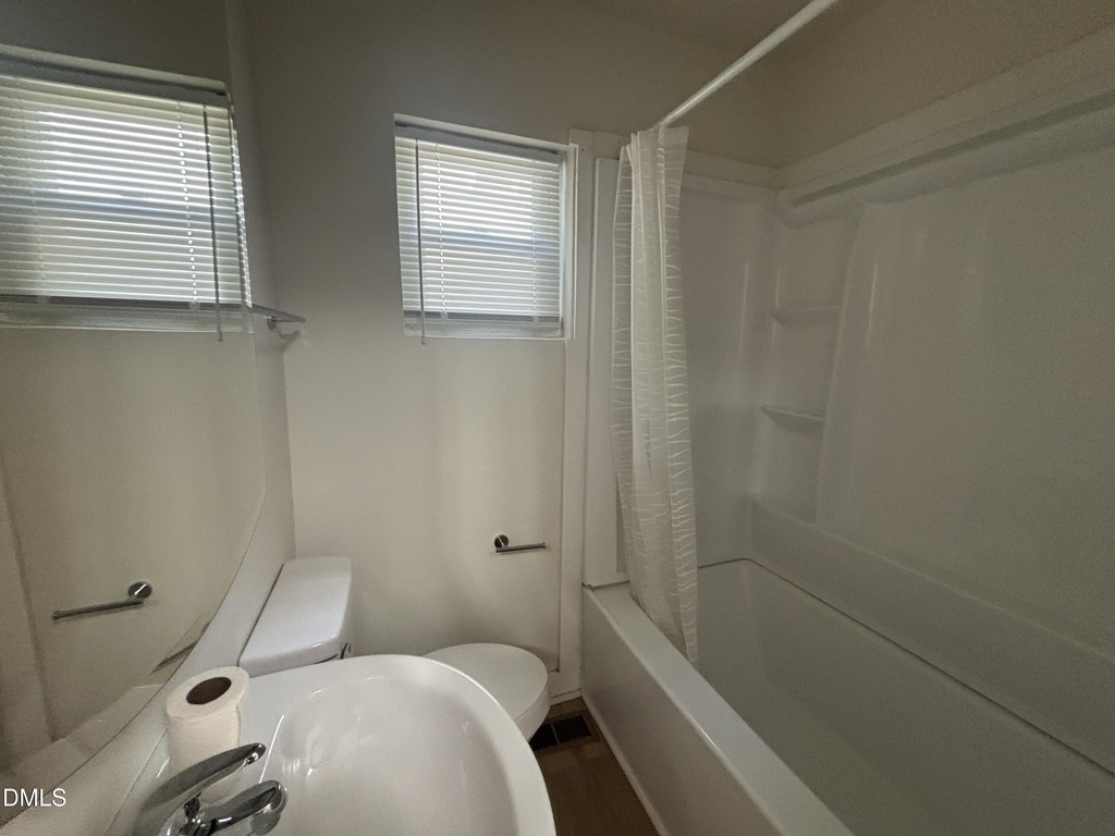 1111 South Street - Photo 5
