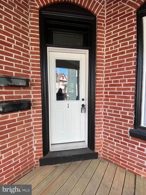 27 W Ferdinand Street - Photo 2