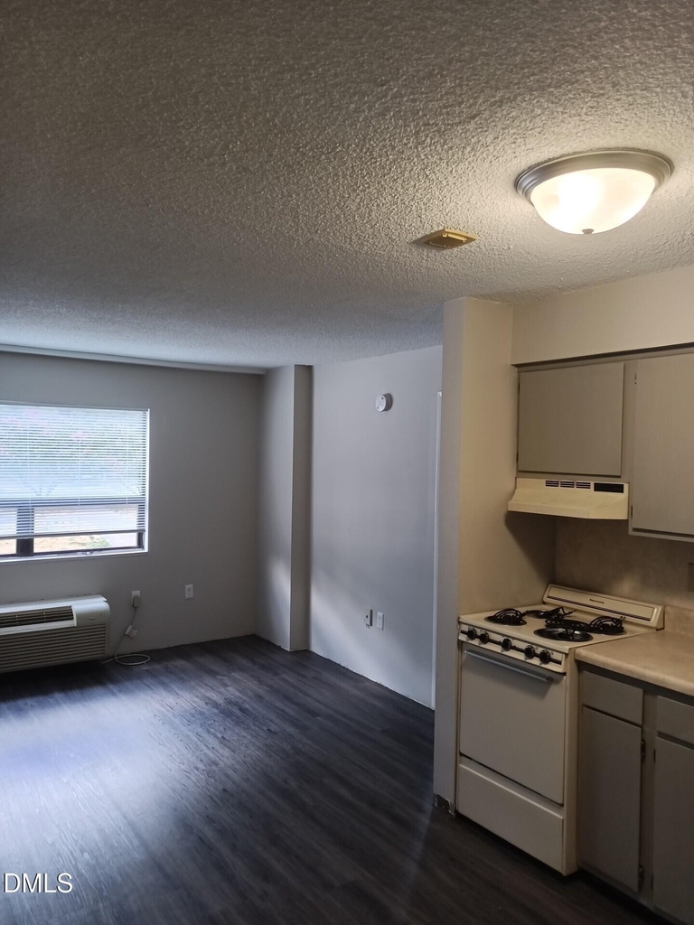 4700 Westgrove Street - Photo 3