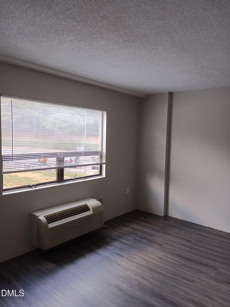 4700 Westgrove Street - Photo 4