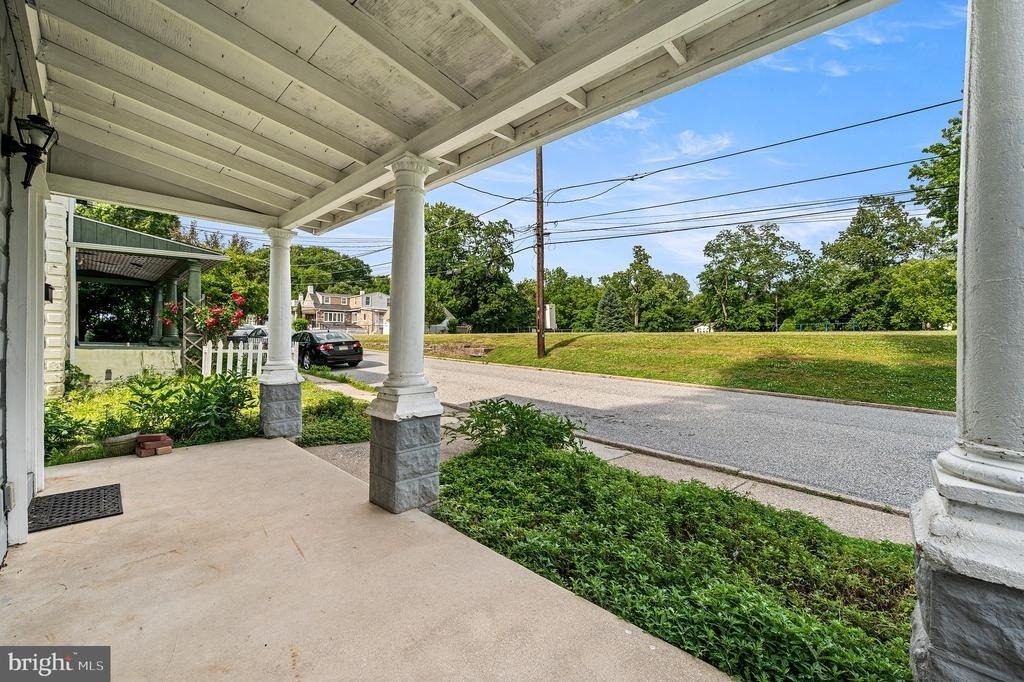 30 Keystone Avenue - Photo 3