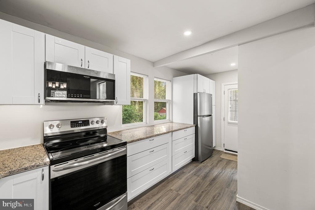 30 Keystone Avenue - Photo 12