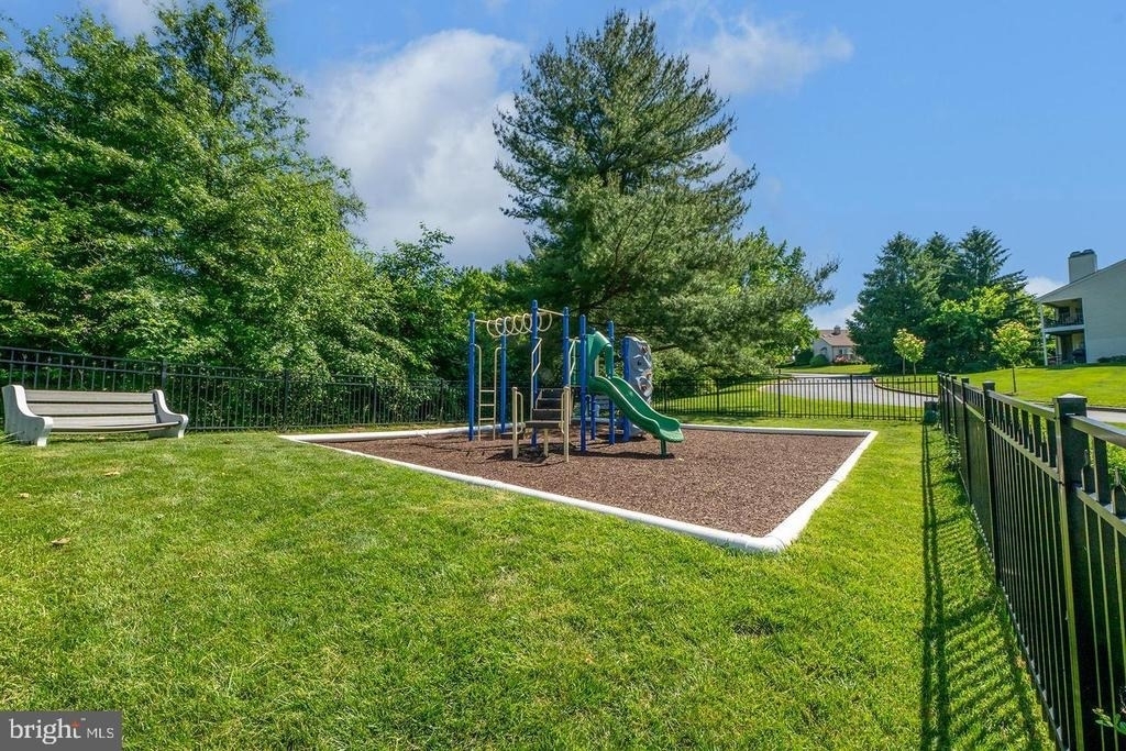 305 Westridge Circle - Photo 16