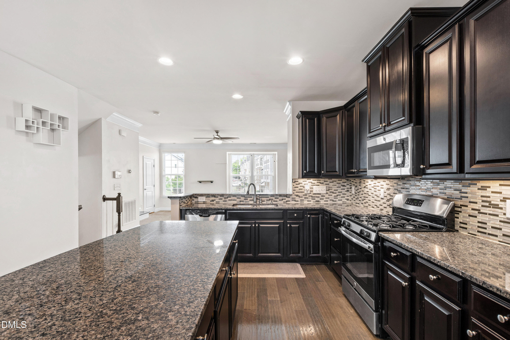 1101 Boxcar Way - Photo 4