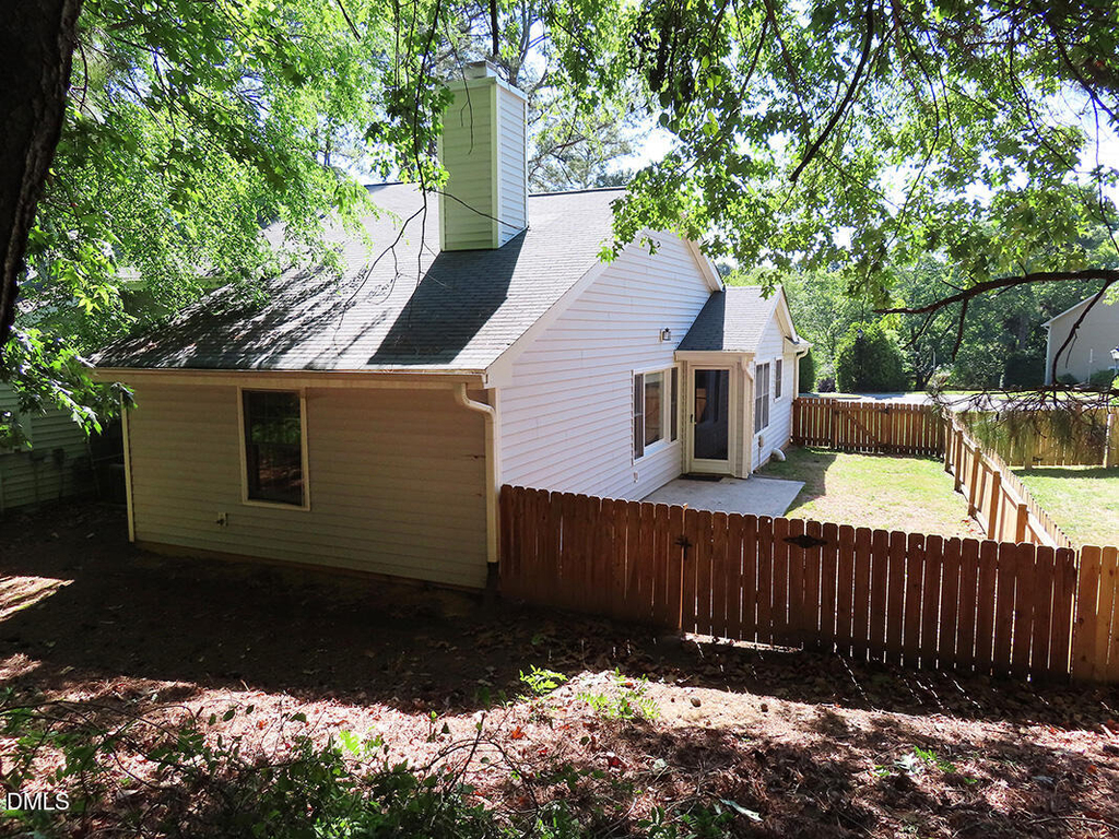 205 Standish Drive - Photo 9