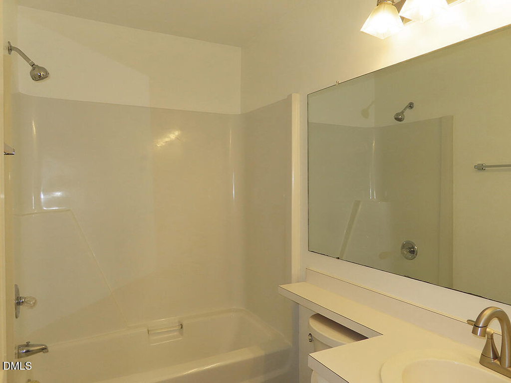 205 Standish Drive - Photo 4