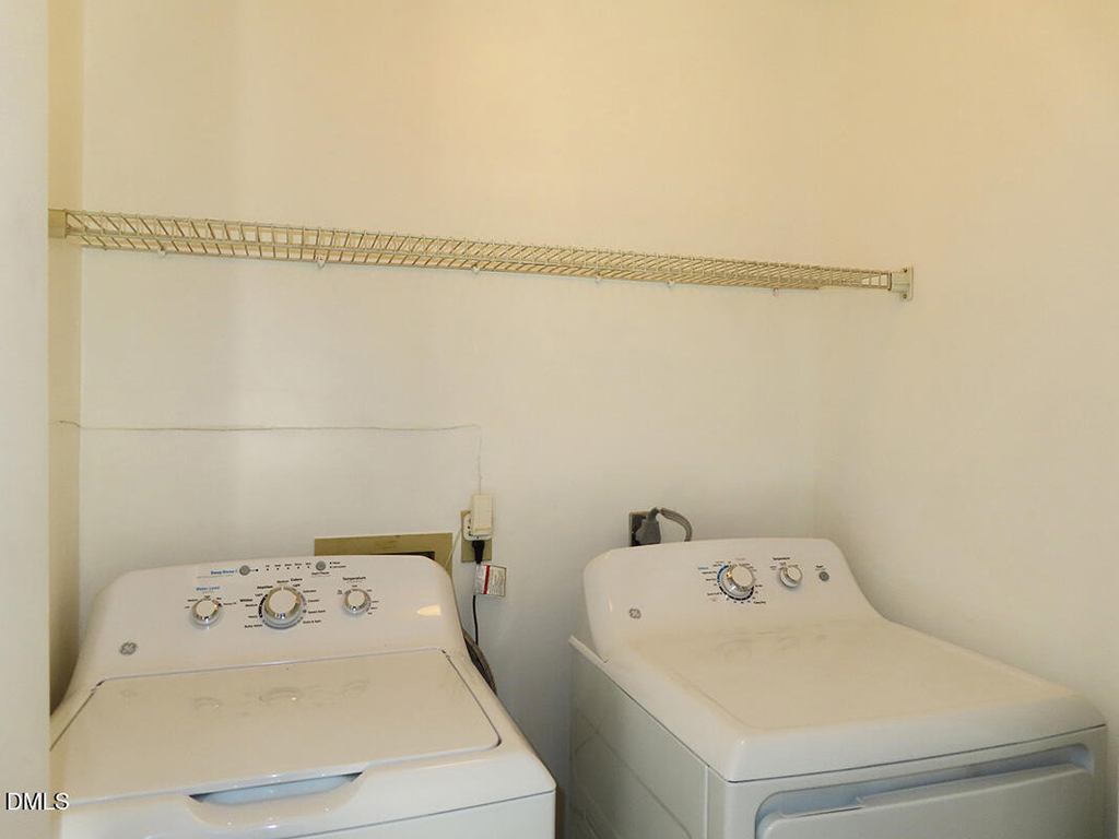 205 Standish Drive - Photo 5