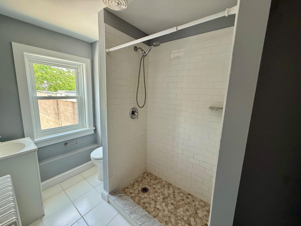 25 W State Street - Photo 5