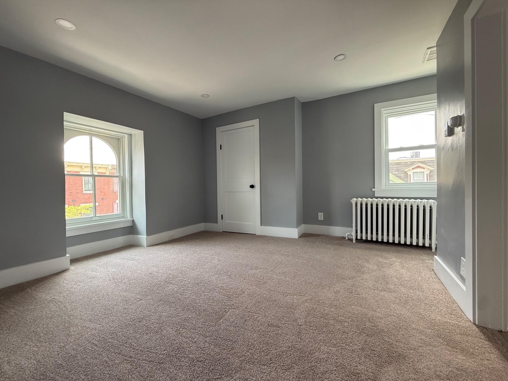 25 W State Street - Photo 3