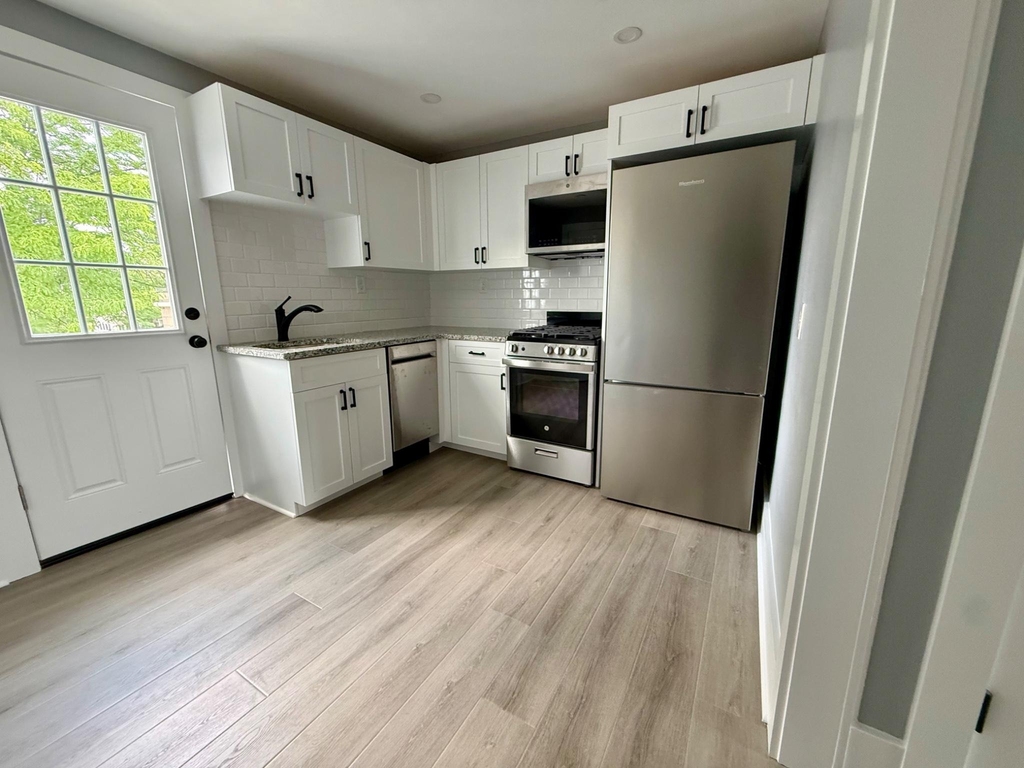 25 W State Street - Photo 1