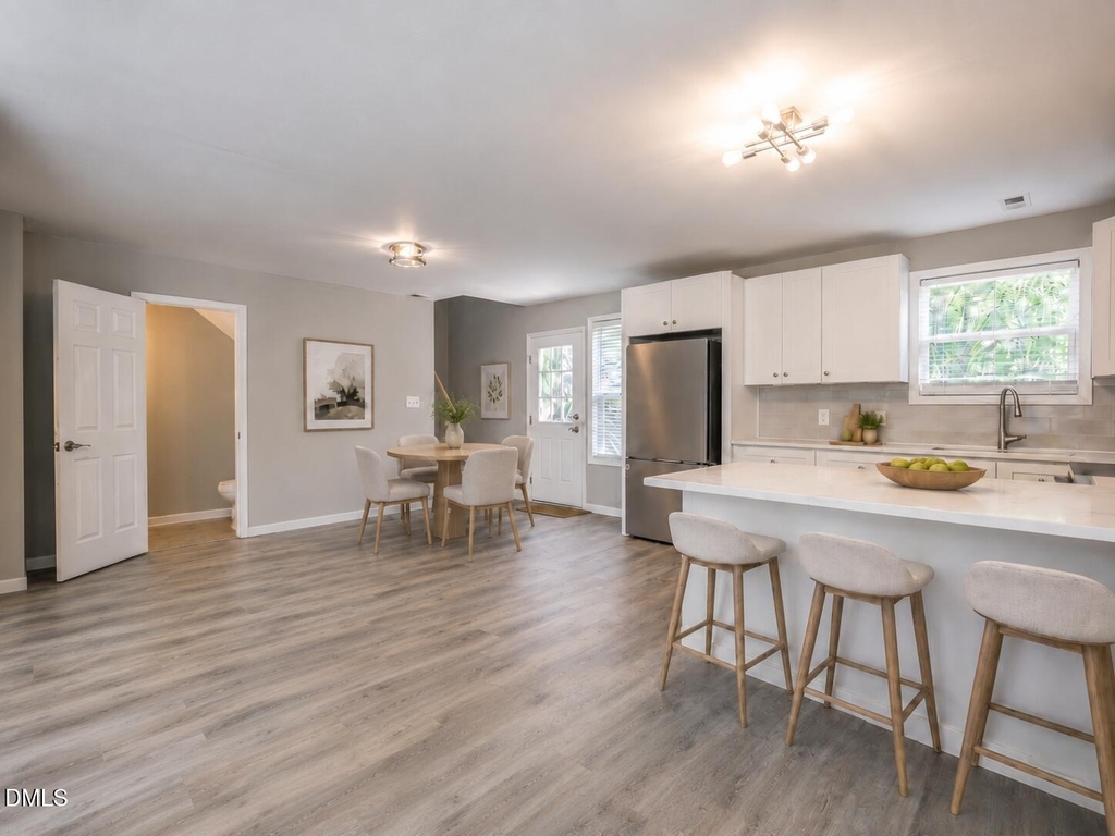 255 Erwin Road - Photo 5