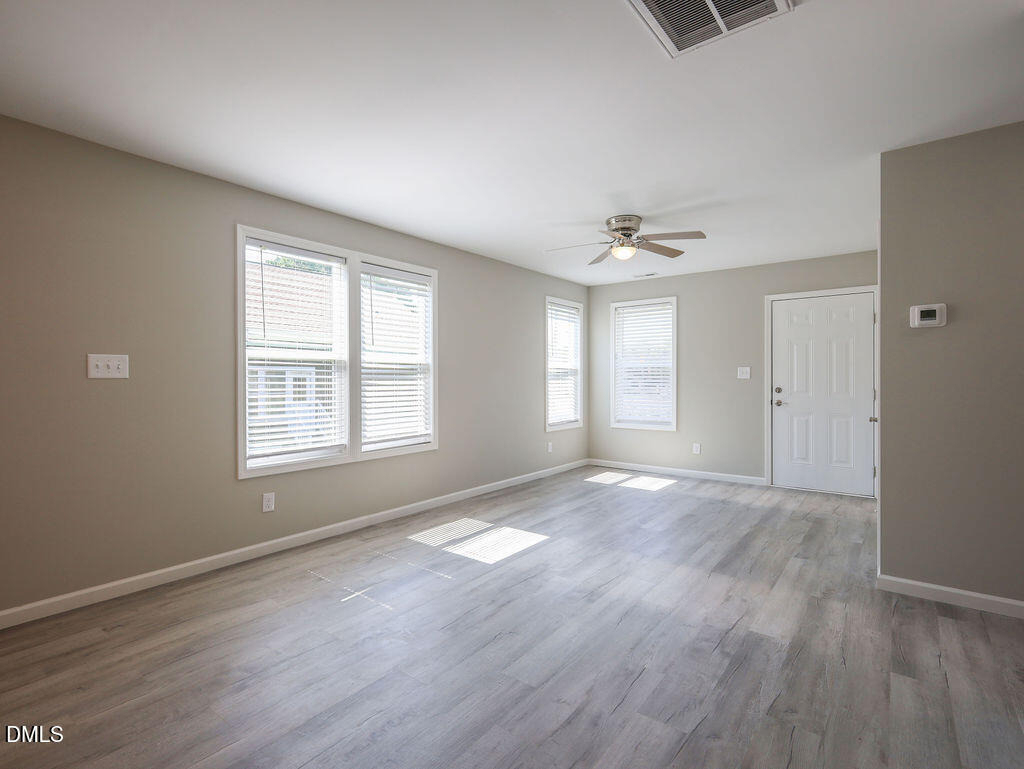 255 Erwin Road - Photo 3