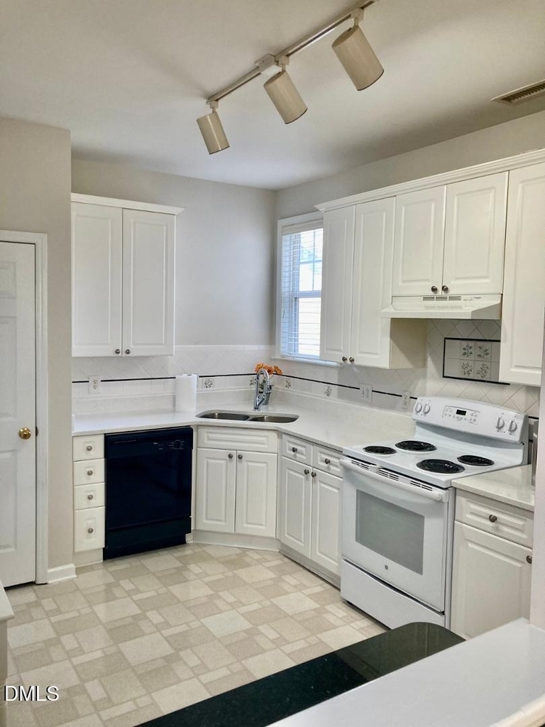 11034 Louson Place - Photo 1