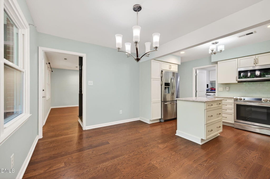 1526 Dirkson Court - Photo 9