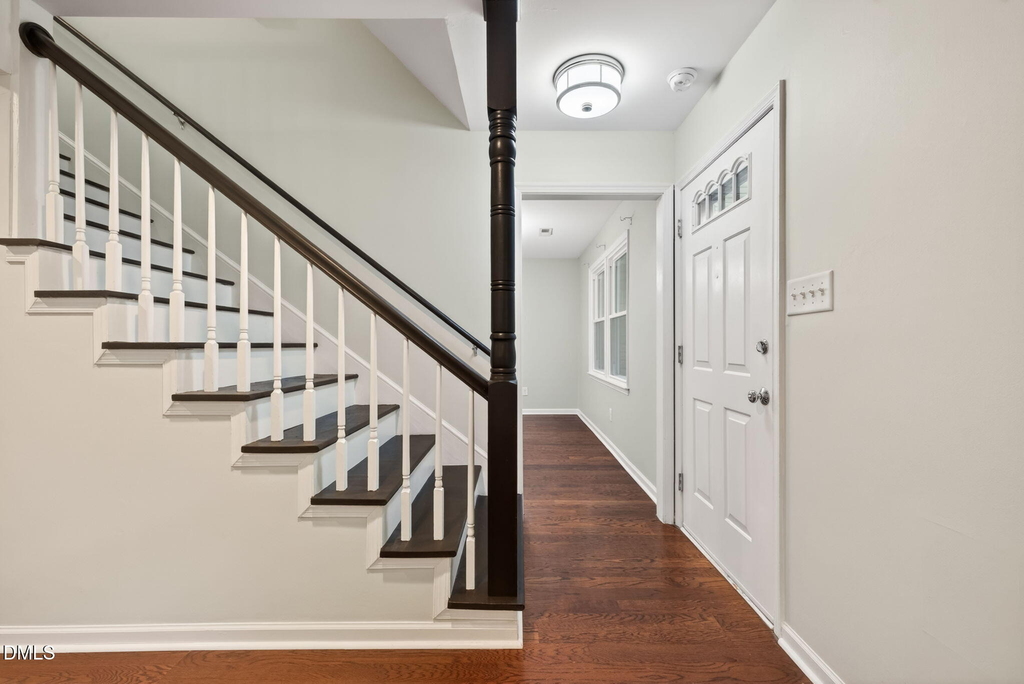 1526 Dirkson Court - Photo 7