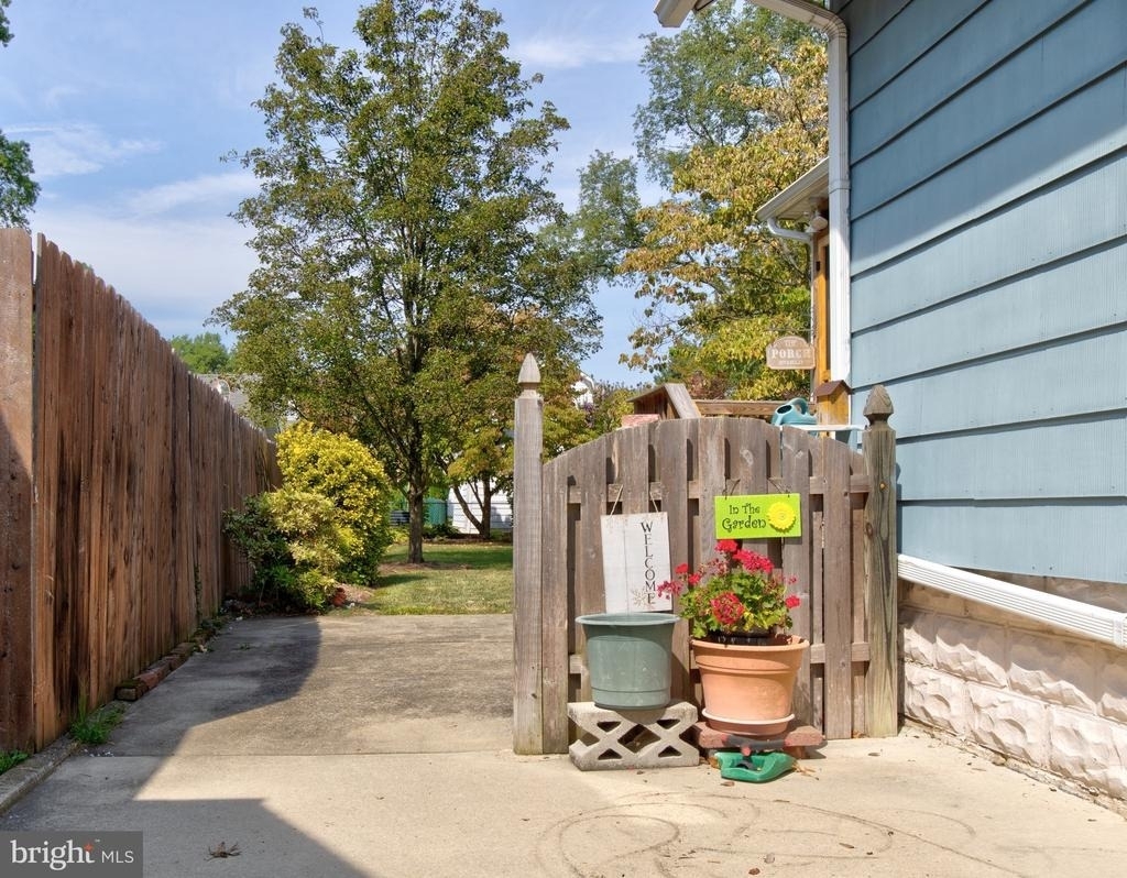 203 Penn - Photo 4