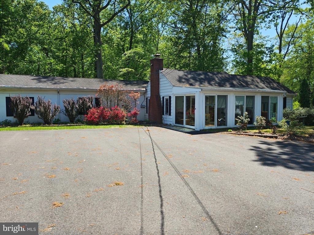 11 Sylvan Avenue - Photo 2
