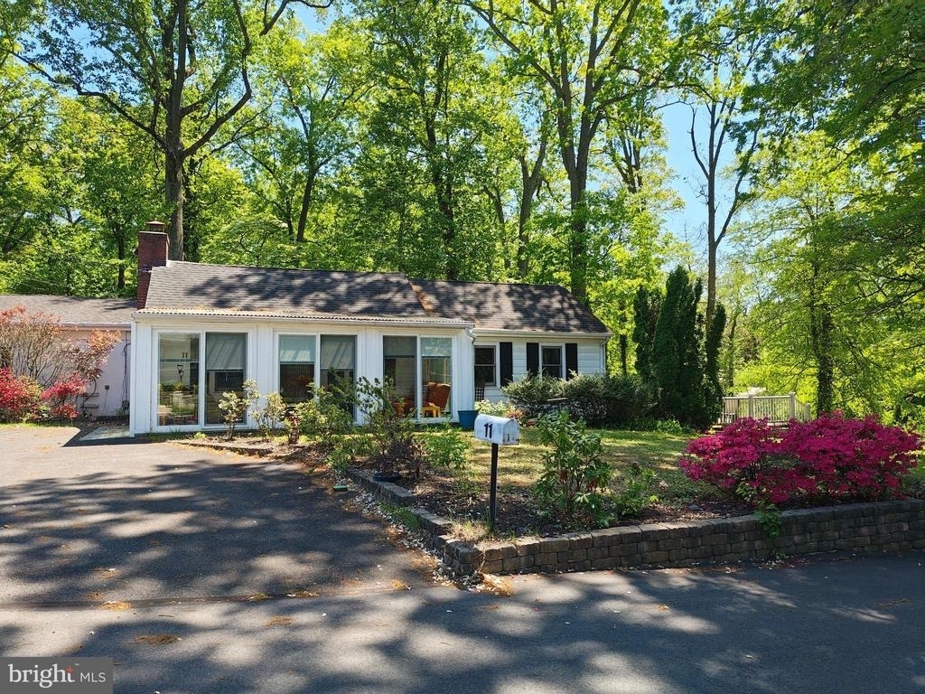 11 Sylvan Avenue - Photo 1