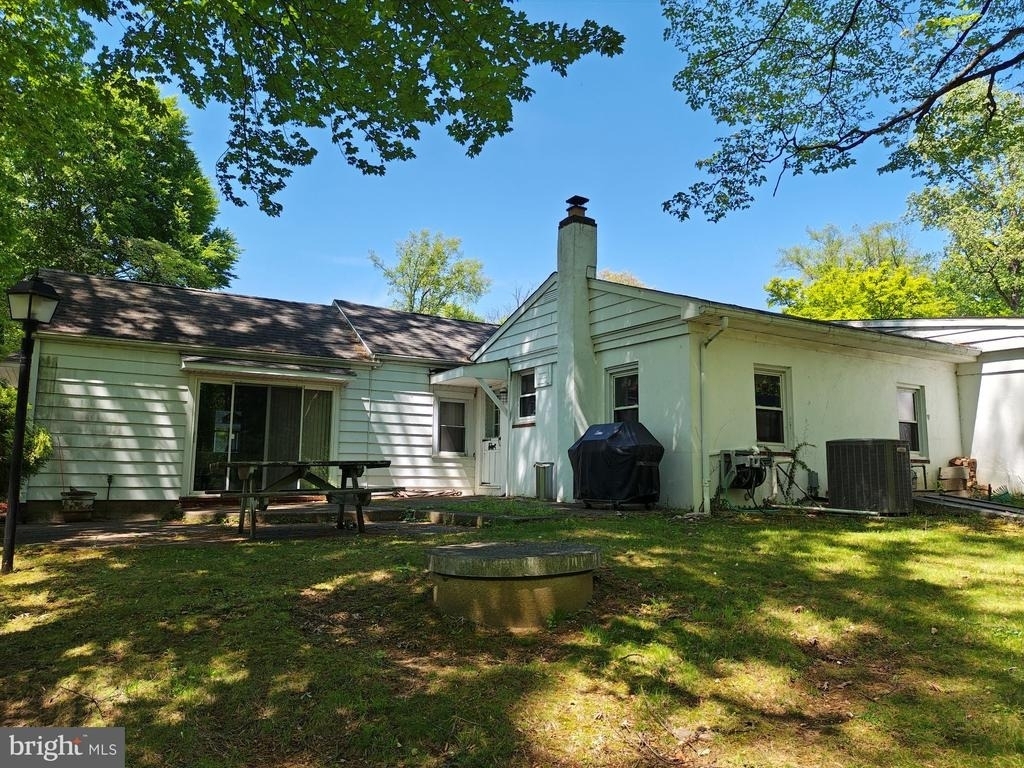 11 Sylvan Avenue - Photo 16