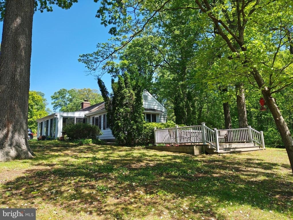 11 Sylvan Avenue - Photo 3