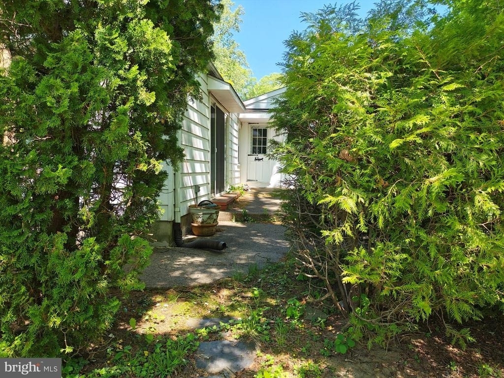 11 Sylvan Avenue - Photo 15