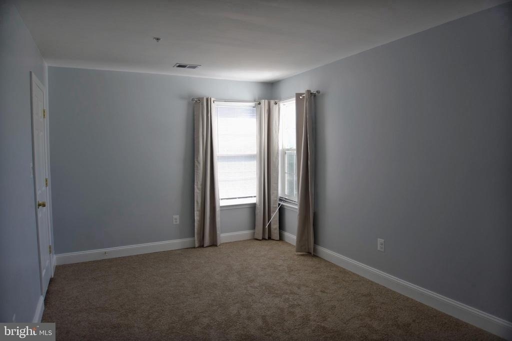 14906 Dennington Drive - Photo 18