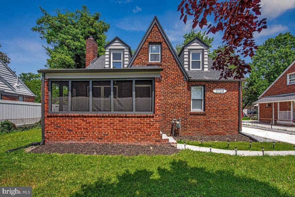 3704 Hamilton Street - Photo 0