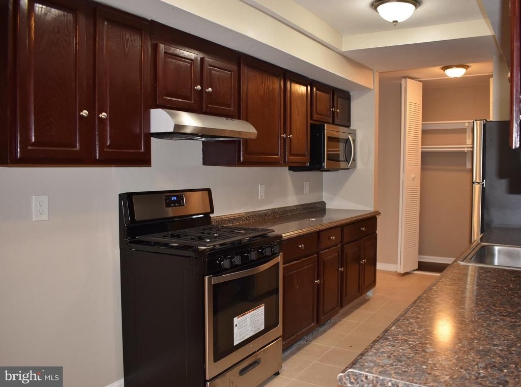 10246 Prince Place - Photo 5
