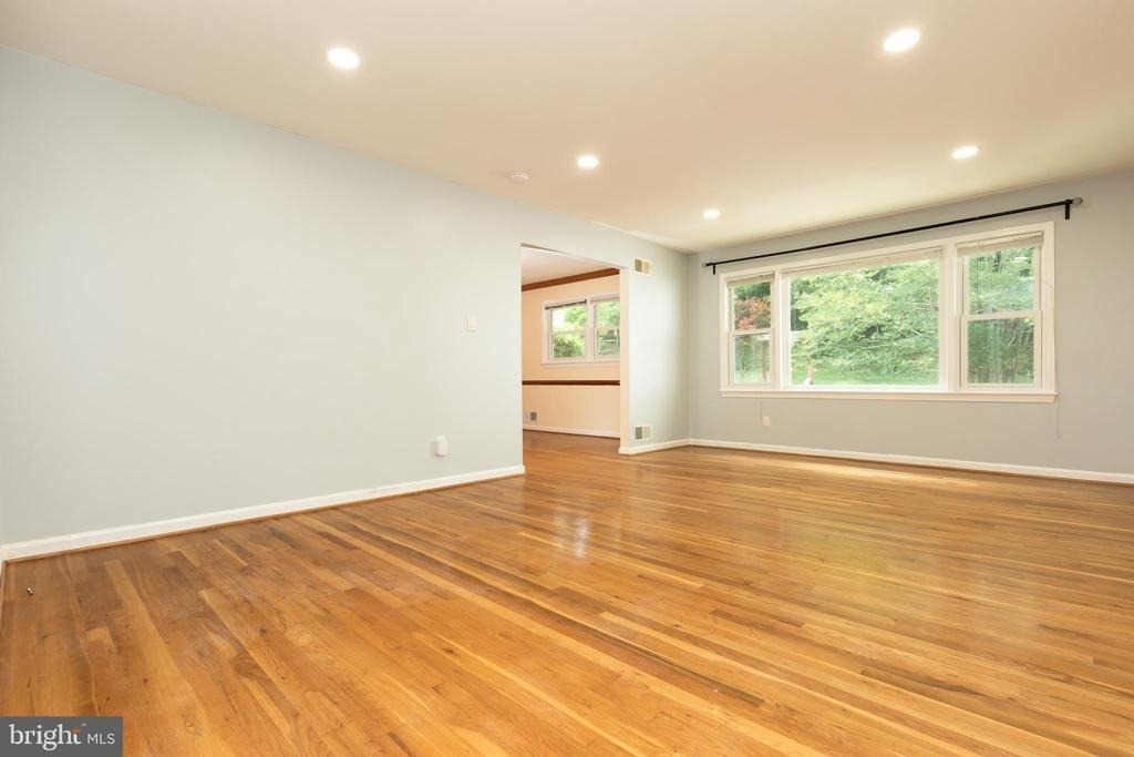 11506 Karen Drive - Photo 12