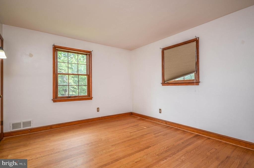 2034 Glen Ross Road - Photo 11