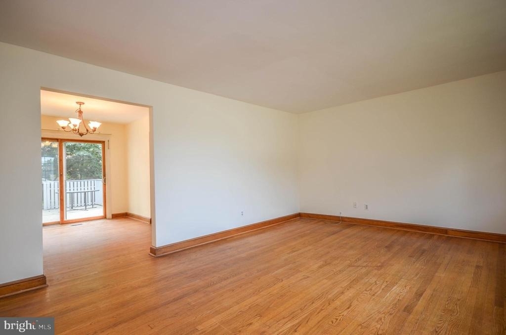 2034 Glen Ross Road - Photo 1
