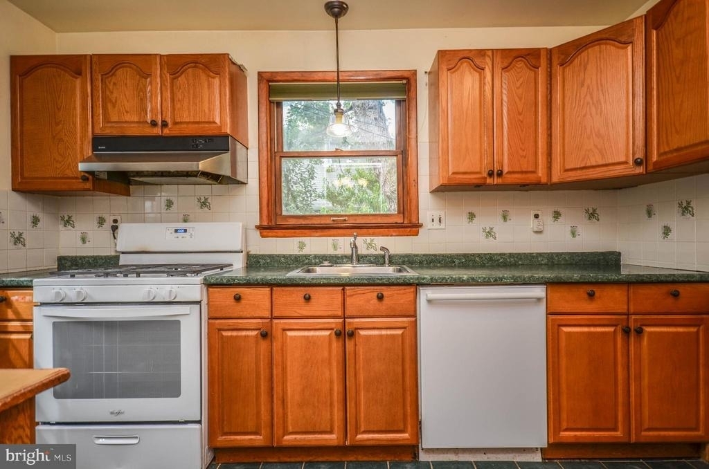 2034 Glen Ross Road - Photo 8