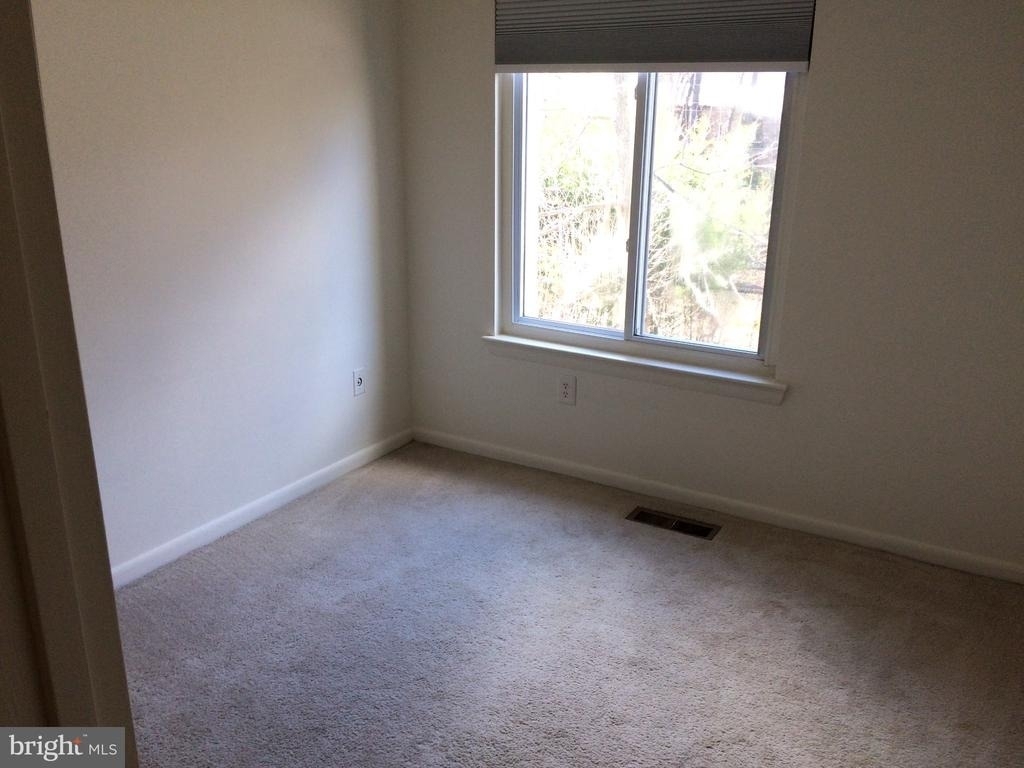 10712 Muirfield Drive - Photo 8