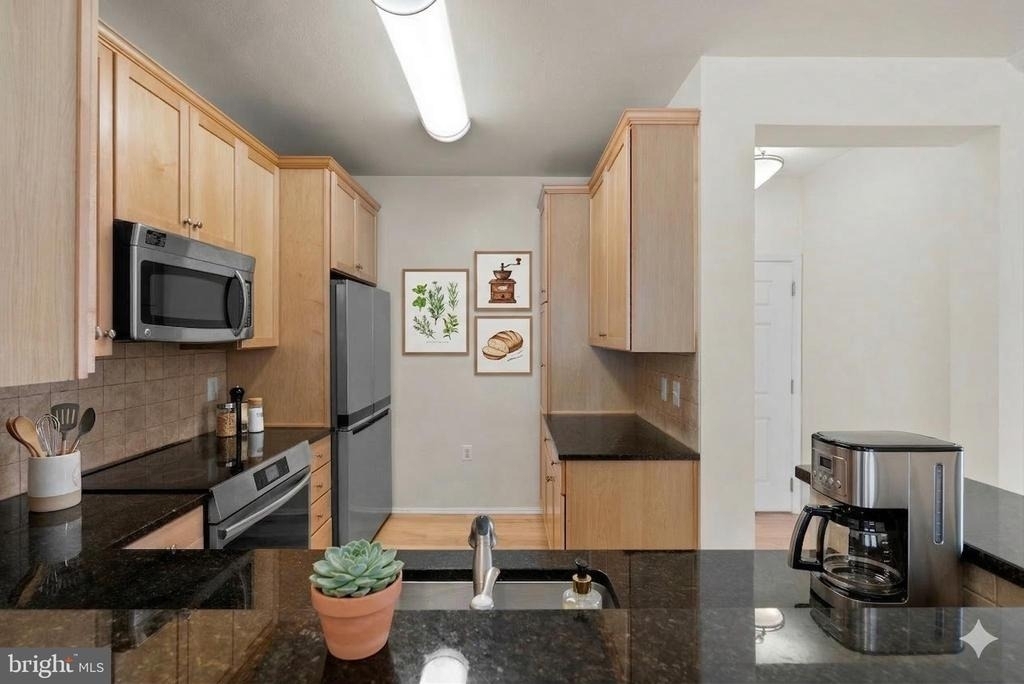 11800 Old Georgetown - Photo 14