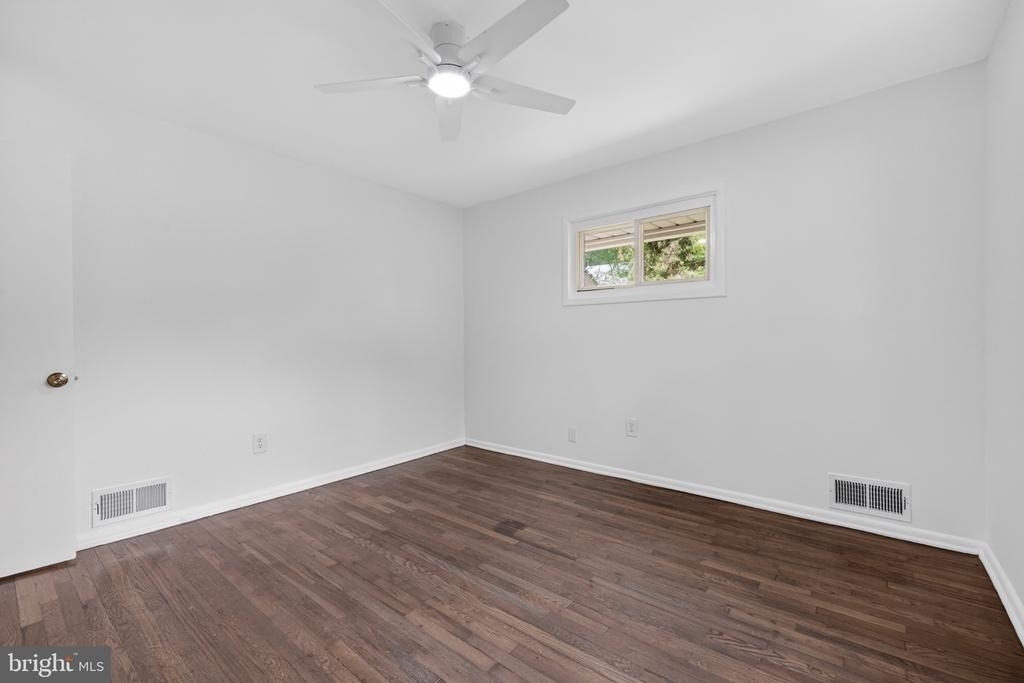 303 Nimitz Avenue - Photo 14