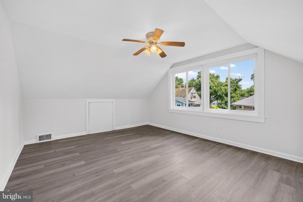303 Nimitz Avenue - Photo 17