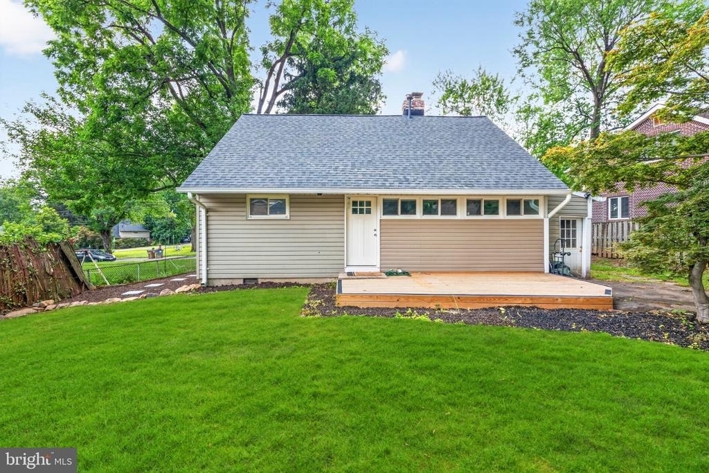 303 Nimitz Avenue - Photo 28