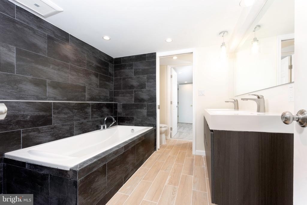 1418 Thornden Road - Photo 6