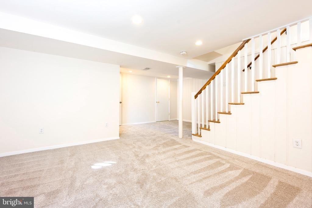 1418 Thornden Road - Photo 10